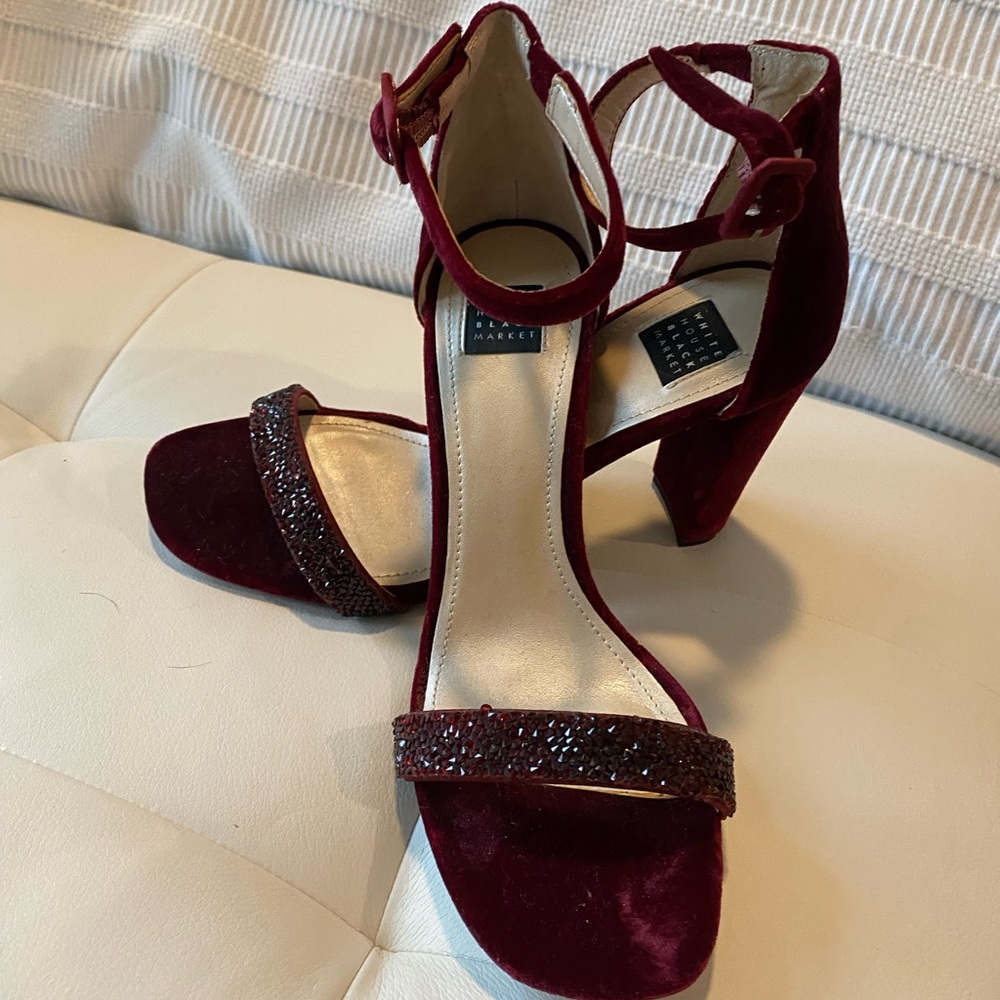 White House Black Market shoes with block heel